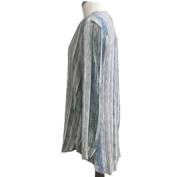 Astr Split Back striped tunic top large - Picture 3 of 12